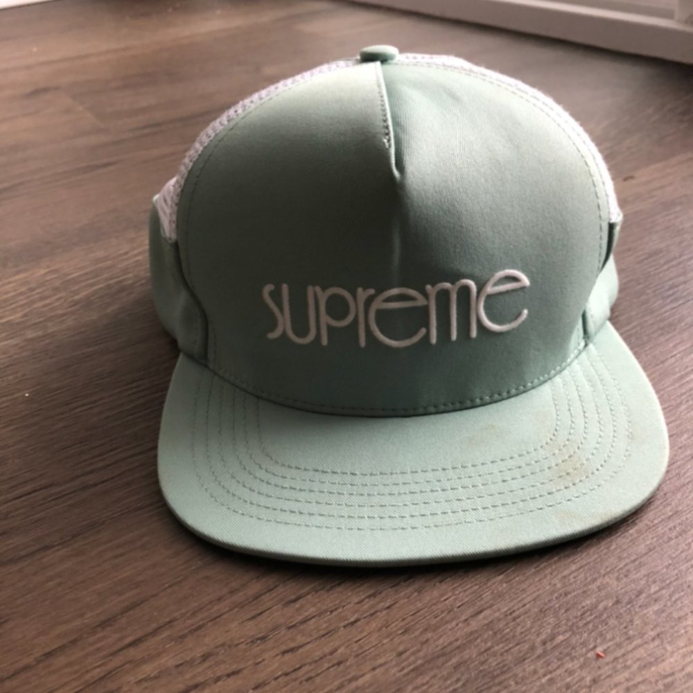 Supreme Mint Cap with white mesh